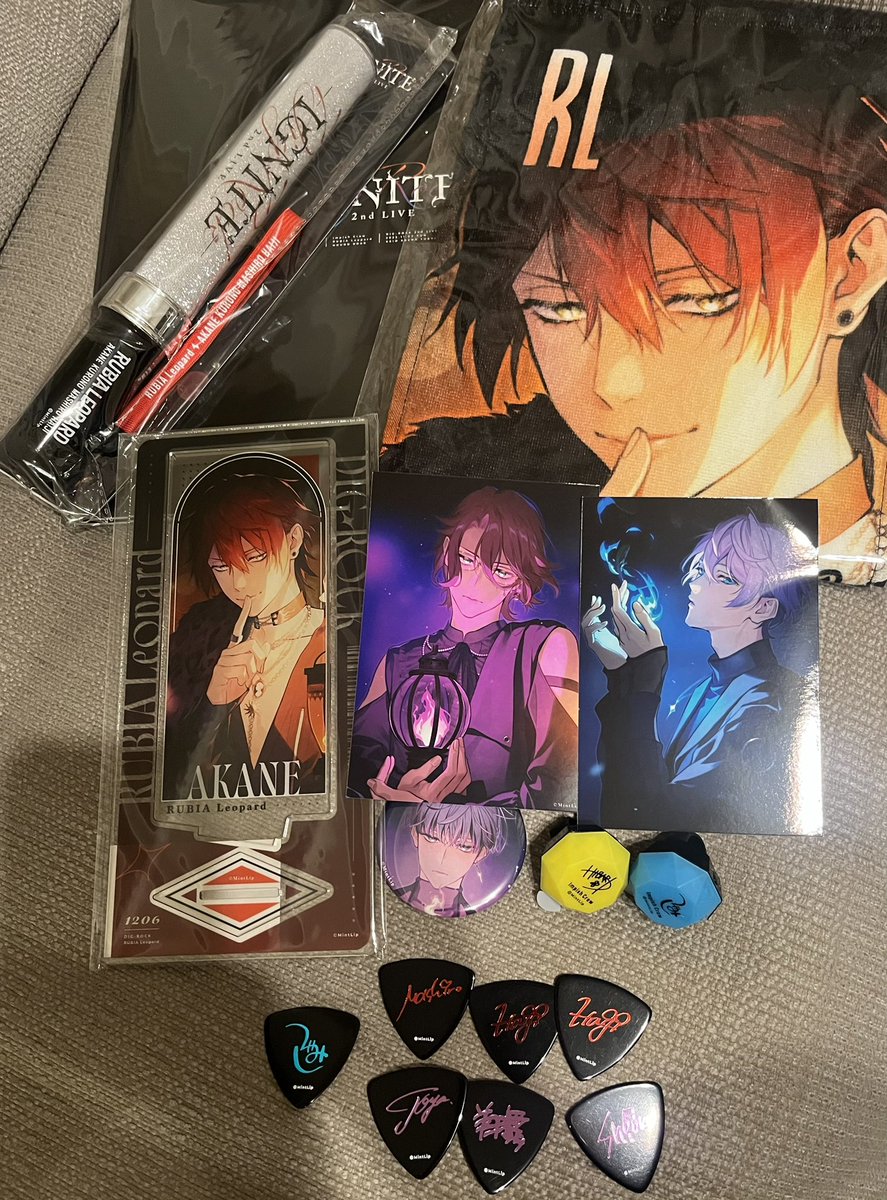 あずさん専用ページ あず🐚🦔💜 on X