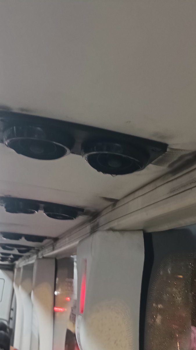 Water leakage from in Olectra Bus No: 8872.
<a href="/mybmc/">माझी Mumbai, आपली BMC</a> <a href="/myBESTBus/">BEST Bus Transport</a> <a href="/traveller_best/">Mumbai_chi_lifeline</a>