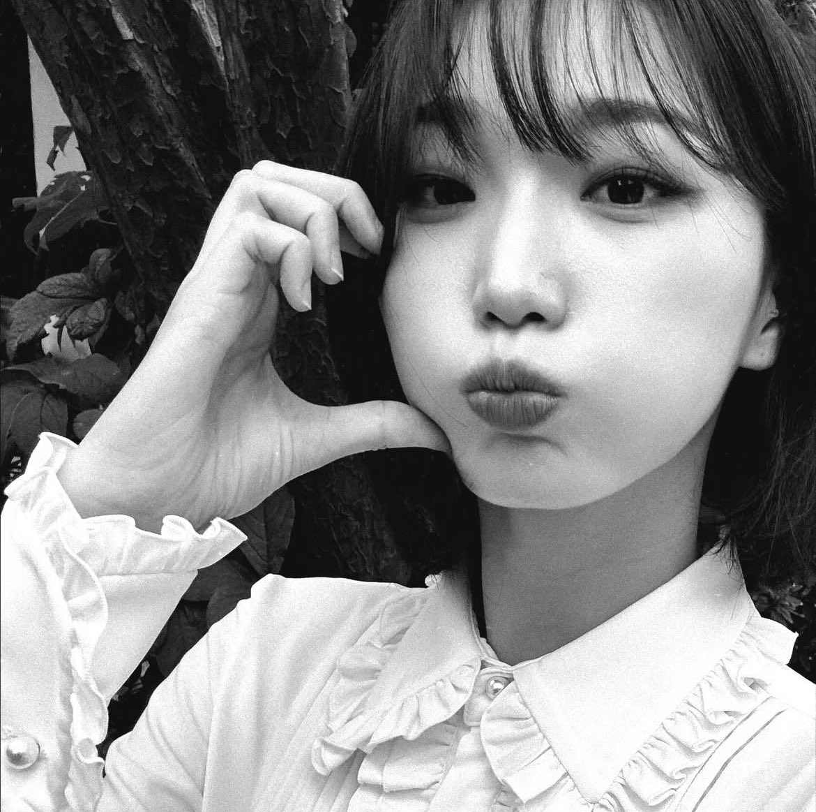 하.. 기미후 셀카 더주세요…