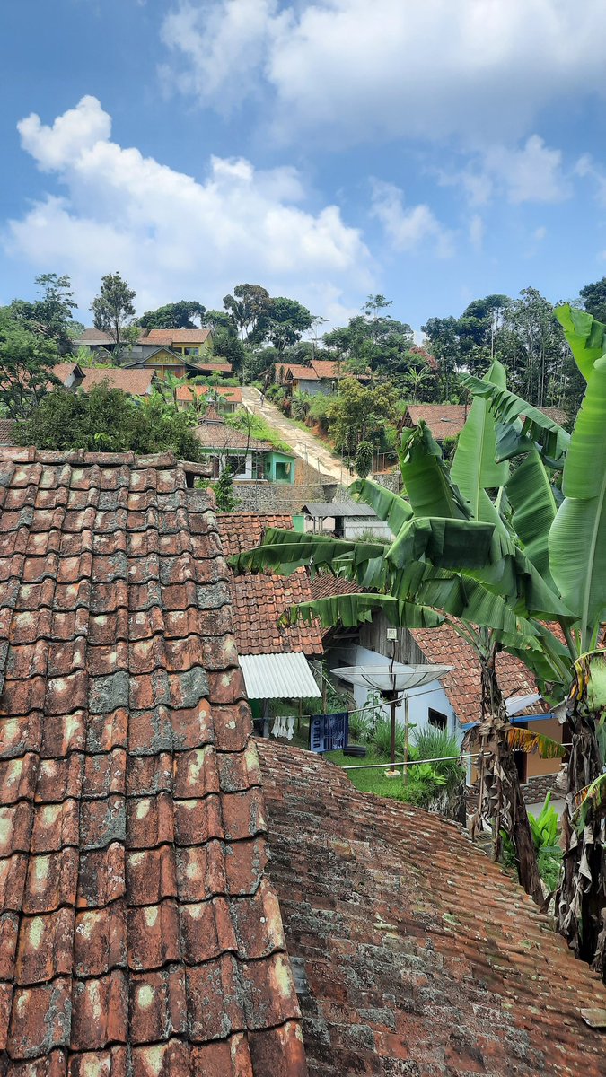 adesaefulazis's tweet photo. Ke langit begitu dekat https://t.co/juo5UK0qNF