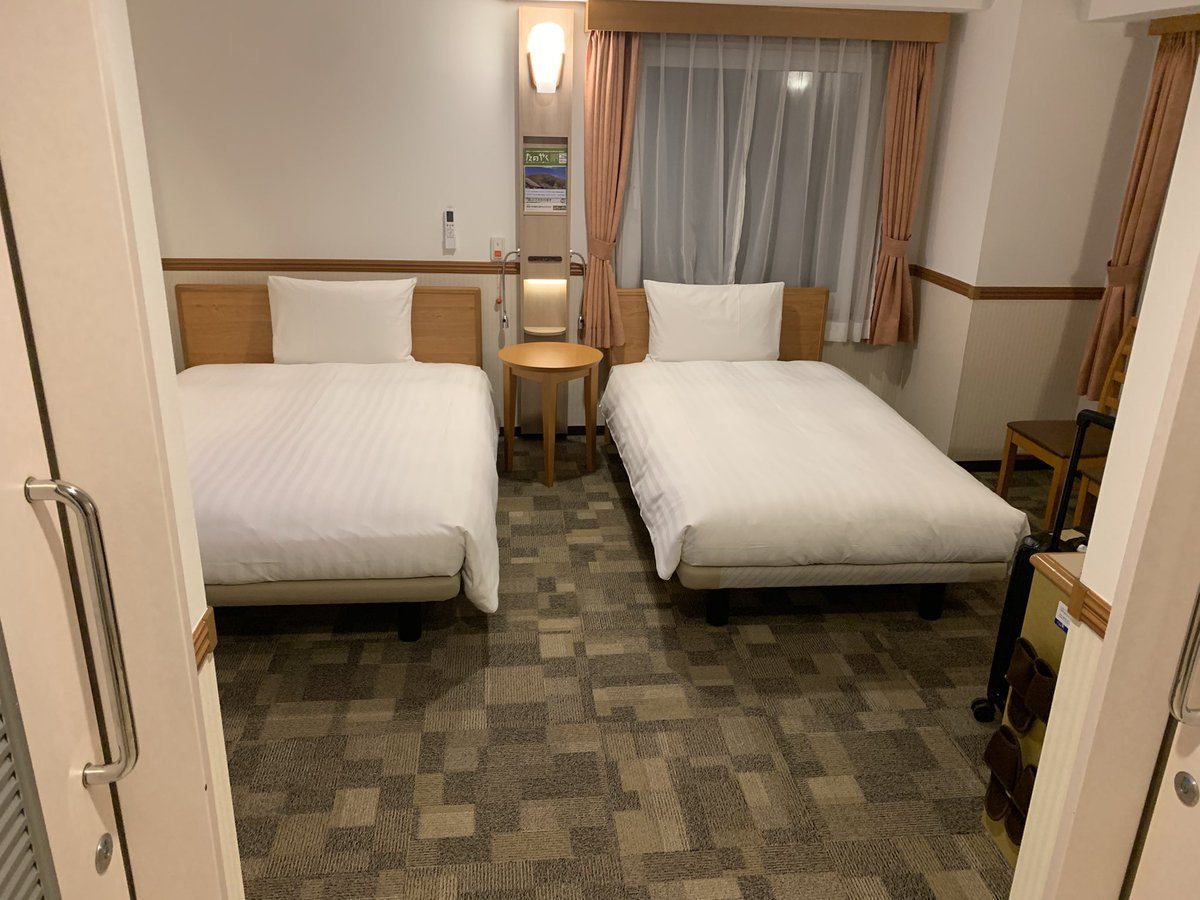 DDOSEG's tweet image. 部屋広くて神