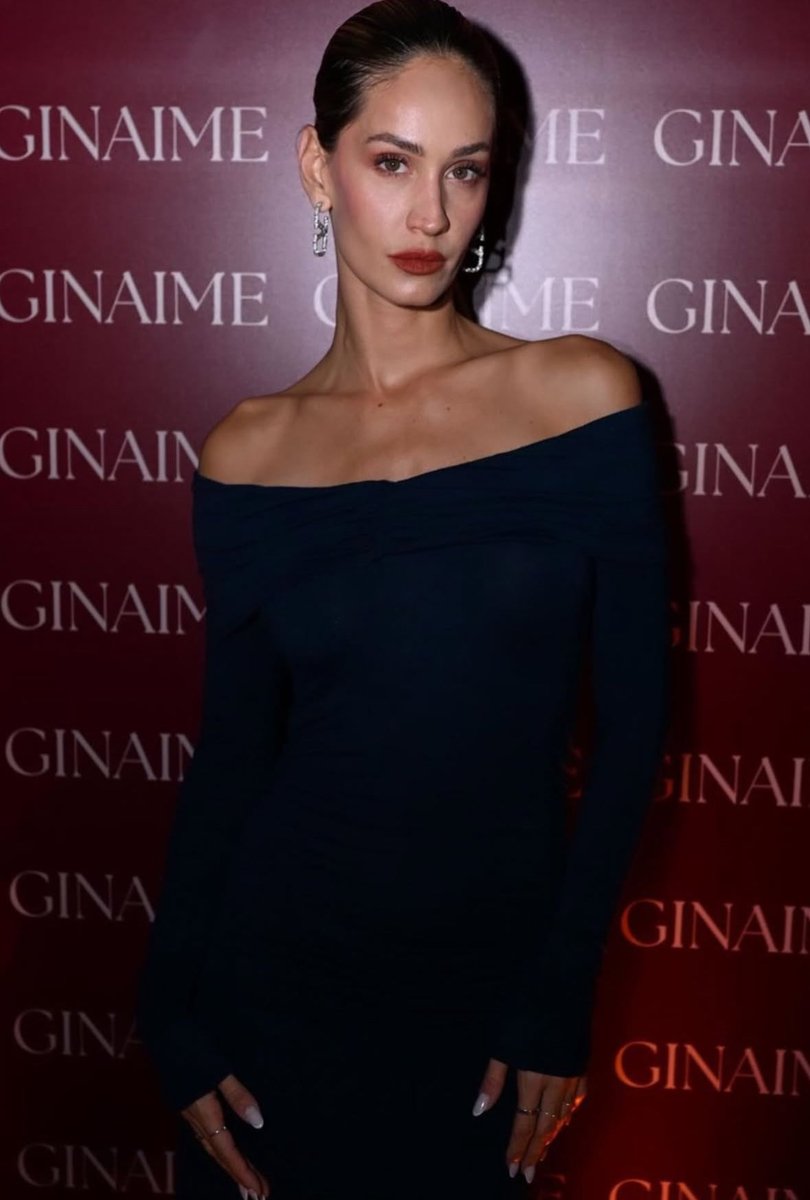 dgiulss's tweet photo. la face card perfetta mio dio https://t.co/EVGGEwBH20