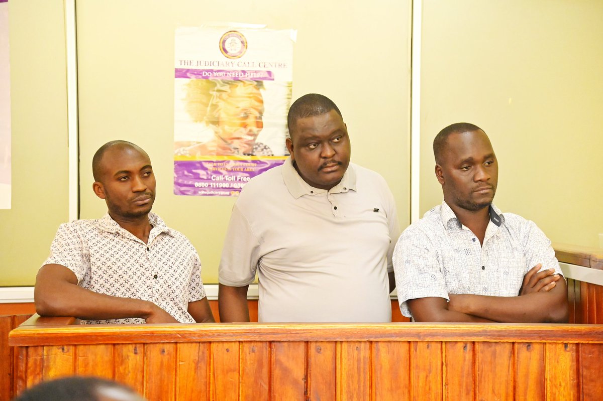 Mramooti0's tweet photo. @AntiGraft_SH working with the @CID1_UG &amp; @ODPPUGANDA has arraigned; Kintu Aggrey alias Werage Kenneth, Isiko Moses alias Isabirye Moses and Nuwagira Herman at KCCA Grade 1 Magistrate's Court on charges of Forgery and  Uttering False Documents and Personation.#ExposeTheCorrupt https://t.co/yN9IXRKgEg