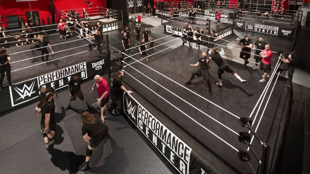 🚨🚨🚨—&gt; ديف ميلتزر

الـ WWE لديها خطة لبناء مركز اداء اكبر في اورلاندو وسيكون به مقر تدريبات اكبر وافضل و استديو تلفزيوني