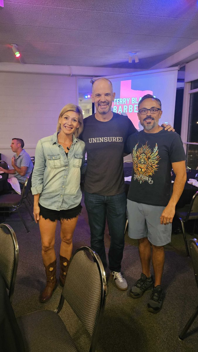 JoinCrowdHealth's tweet image. We had a great time hanging out, enjoying downtown Austin views,  and eating some BBQ from @TerryBlacks_BBQ  with fellow Crowdies last night! 
Pictured member @SergioAbbud_ 
Grant Jolly (member advisor @grantjolly33 )
Richelle Criswell (IT)
Alexis Kiker (finance, she pays out…