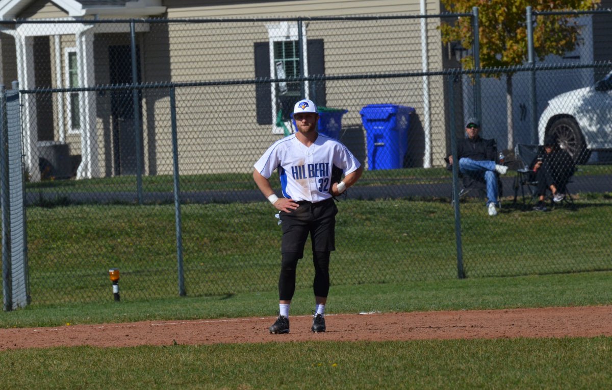 📸📸📸 from our Alumni Game on Saturday, October 18th at The Nest. 

#FallBall🍁⚾️ | #BleedBlue🔵 | #FlyHawksFly