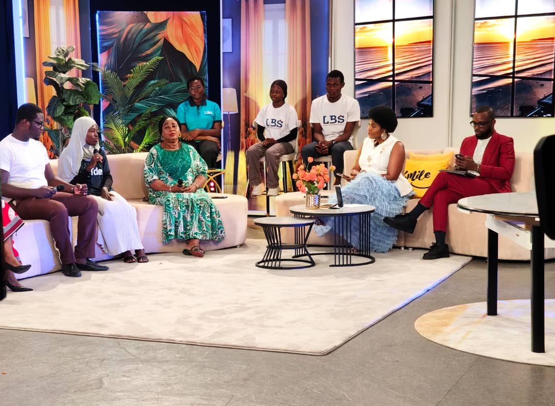 tdevorg's tweet image. Hier sur le plateau de Lapoz ! Nous avons présenté la communauté TDEV et le #AIAfricaCamp, formation en IA pour booster la créativité en Afrique !

Merci à l&apos;équipe de Lapoz pour son accueil chaleureux

#TDEV #Nufia #Lapoz #Edutech #IA #IntelligenceArtificielle