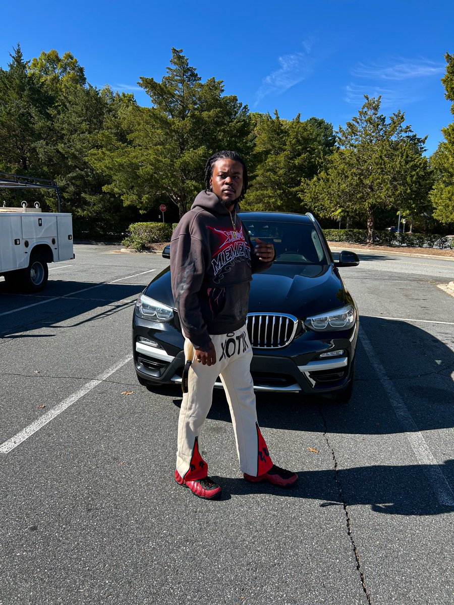 Out of my mind &amp; outta of their reach 🦥☎️✔️ #444 #LongLiveEazyE #LongLiveBlvk #LongLiveDoubleR #Hillsboro #xotik #xotikblvk #thestreetdesigner #mk47capo