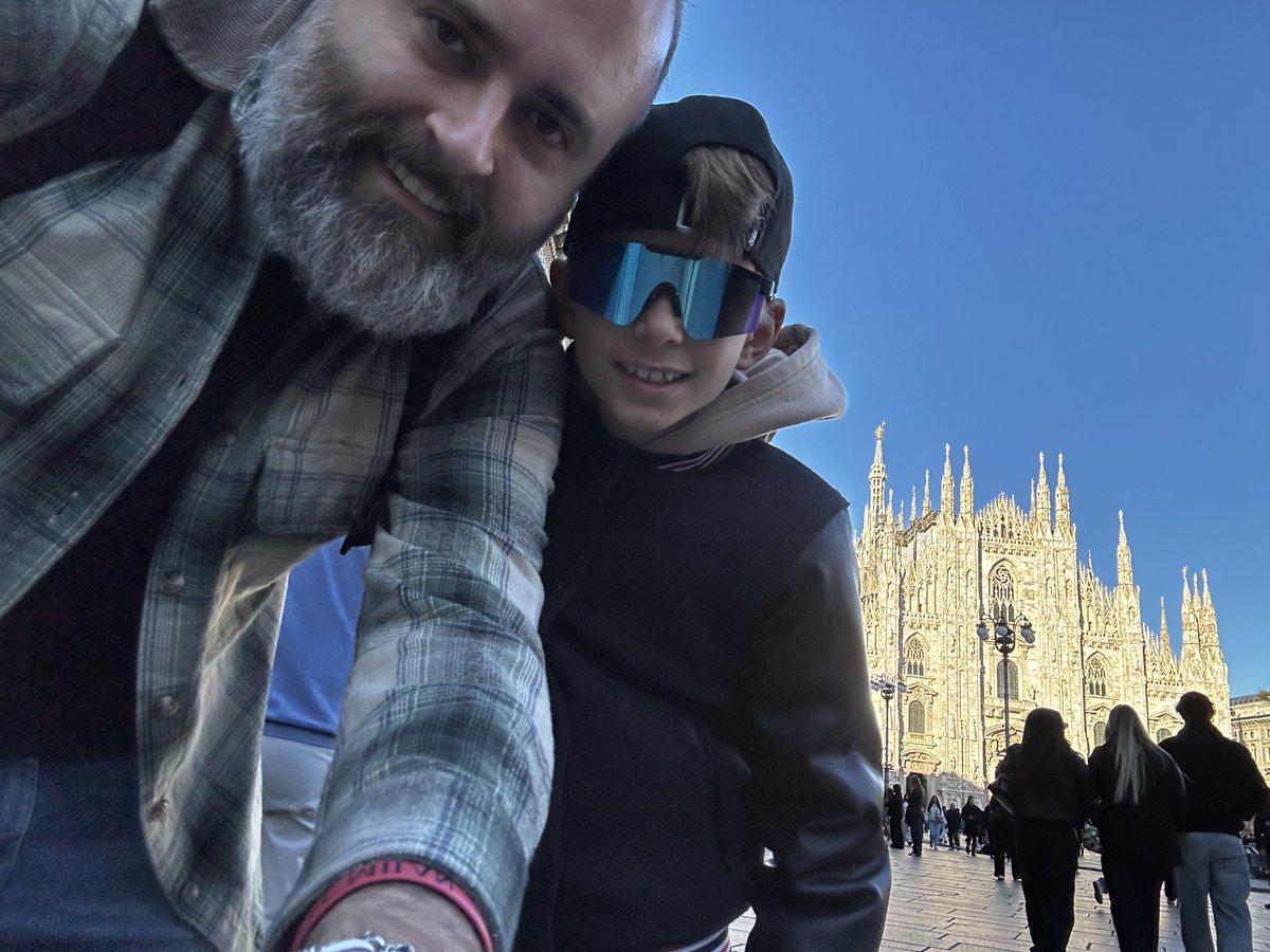 mkidj's tweet image. #Finally. #Milan 💪❤️🖤