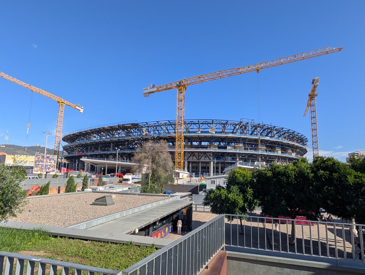 lukebed79's tweet image. Popped to see the Camp Nou today whilst on holiday, Romes colosseum is in better condition 😂