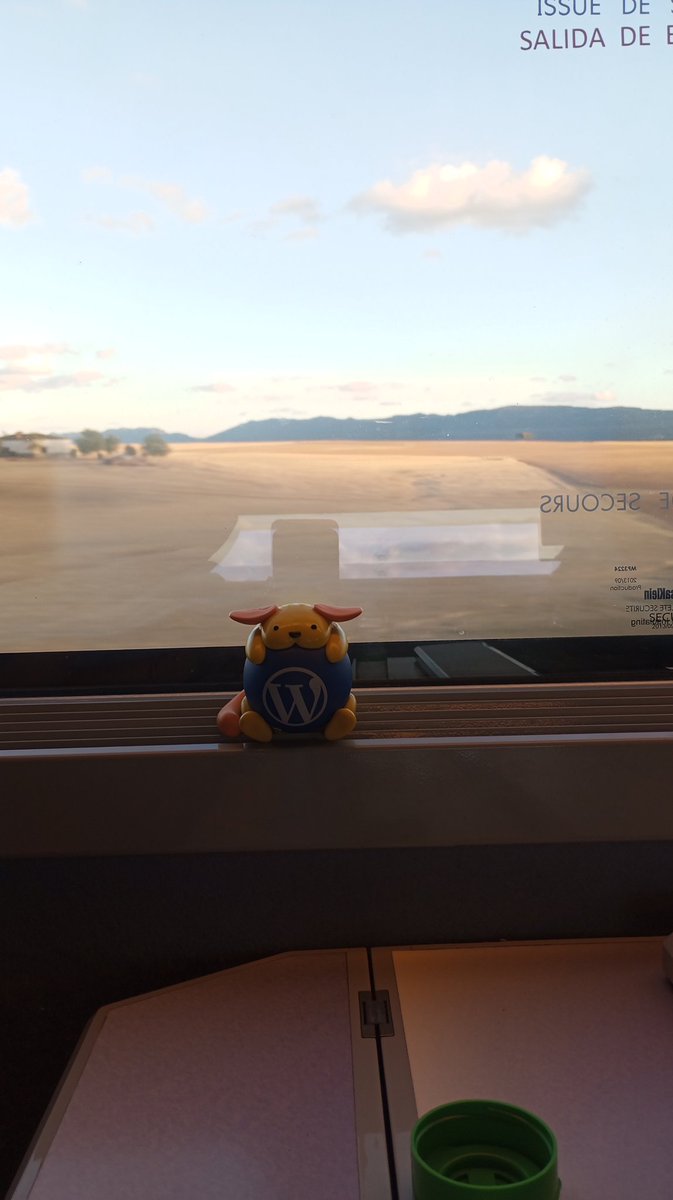 Wapuu ya va de camino a #Málaga para asistir mañana al #WPFemMlg. 

Varias charlas que no harán un #WordPress más femenino, sino más potente y empoderado. 

Si no has pillado ya tu entrada, llegas tarde. #SoldOut.

<a href="/eswordpresscom/">WordPress.com en Español</a> , es patrocinador del evento y mío. Gracias!!