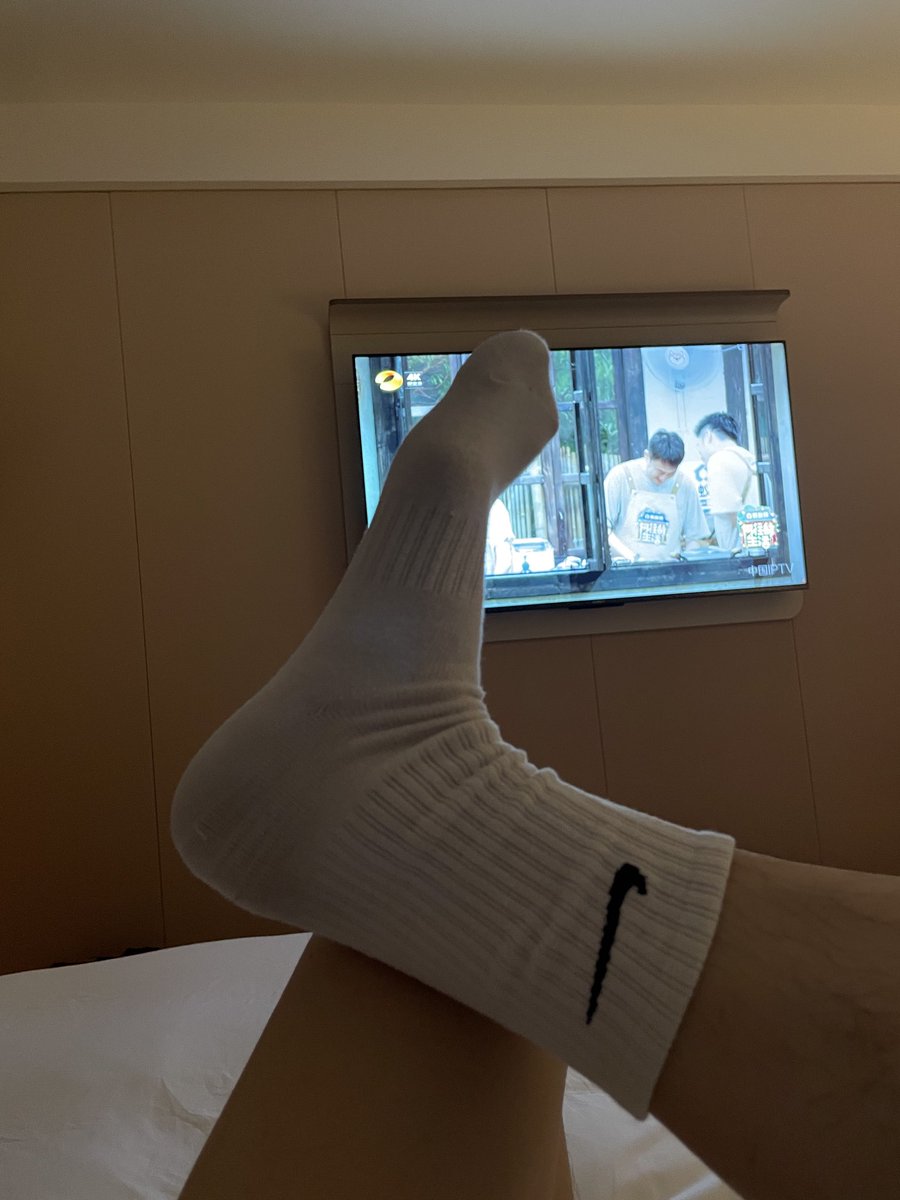 socksfeetSS's tweet photo. 日子就这样过去了，不知道下次再来深圳是什么时候 https://t.co/4lVoXoTk1O