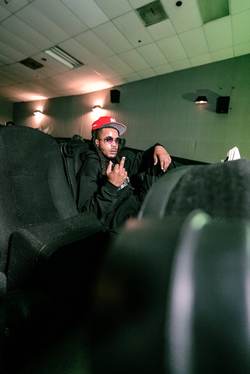 krimp_son_'s tweet photo. My life is a movie 🎥 #RatedR3OTW https://t.co/sWnCHm3nQV