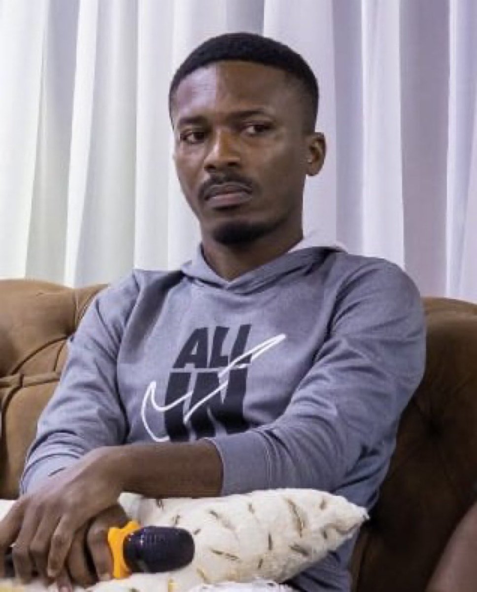 seaszn99's tweet photo. Amerado on the tl watching people talk about dave https://t.co/YtK6JUNUF9