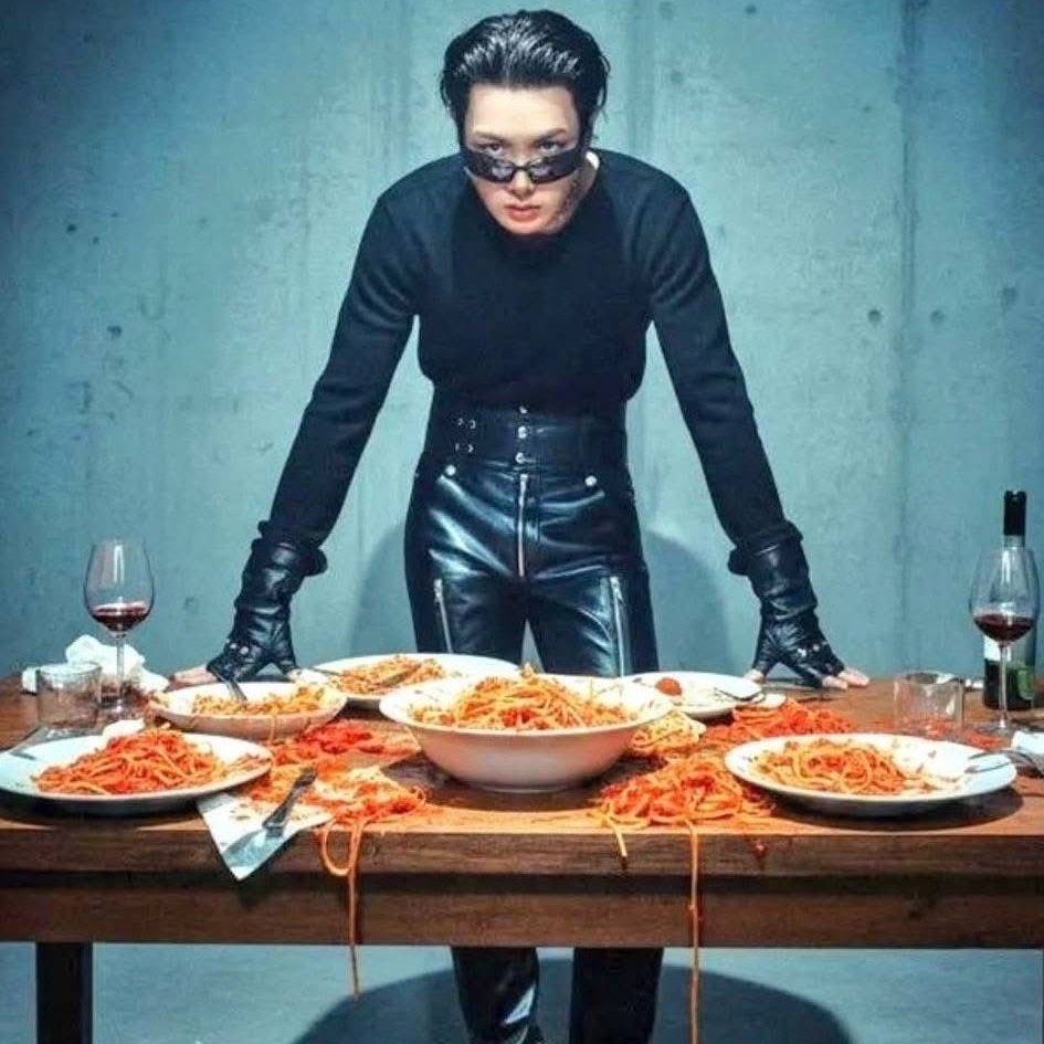 jhscentric's tweet image. iTunes Japan 🇯🇵:

#1. SPAGHETTI (+1) (NEW PEAK)

#제이홉 #정호석 #JHOPE