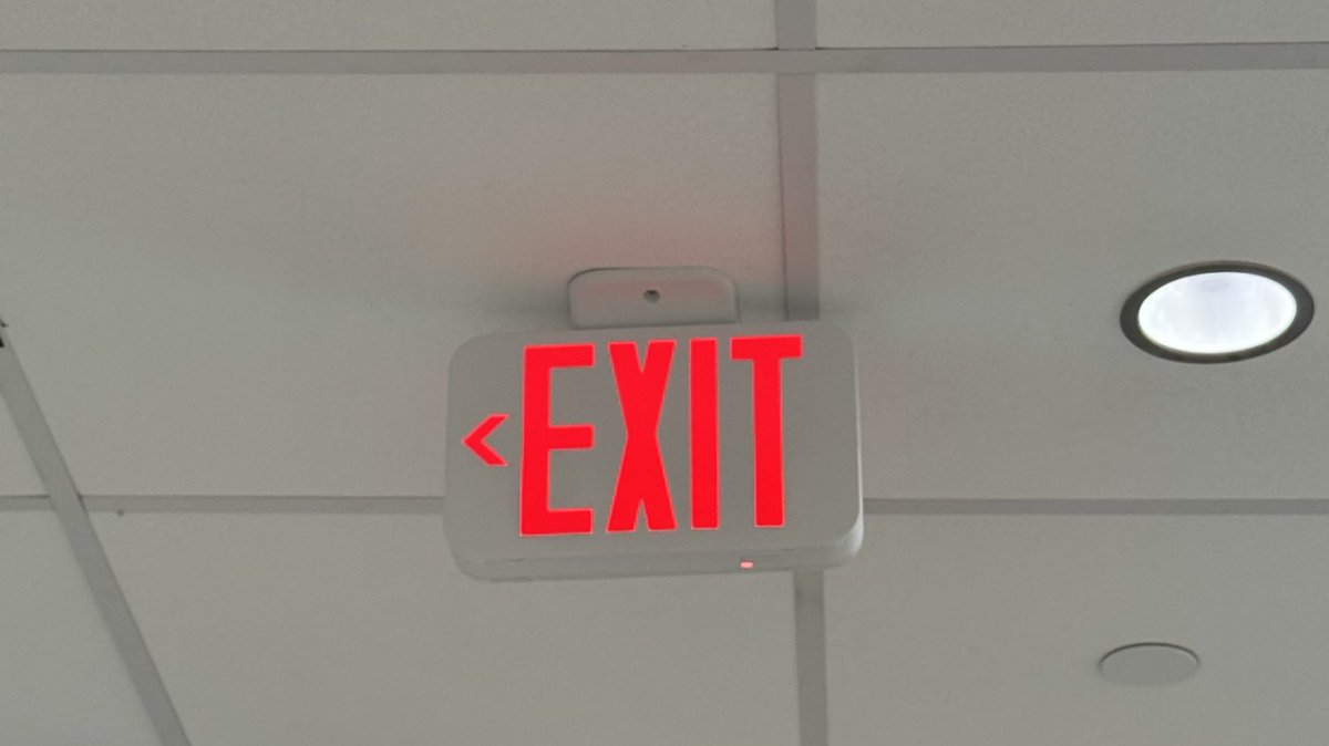 🚪 Emergencies can block familiar exits.

Take a minute to find two ways out of your building today.
Awareness now means faster action when it matters most.

#UTReady #CampusSafety