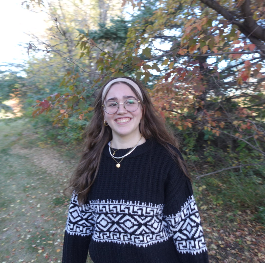 SKStudents's tweet photo. Meet Clara, an engineering physics #skstudent at @usask. 

“There are so many different paths you can take in nuclear science, which gives you the freedom to really figure out what your interests and goals are.”

#NuclearScienceWeek 🔗  https://t.co/zaiI6N16r4 https://t.co/qYf1a6Hbo3