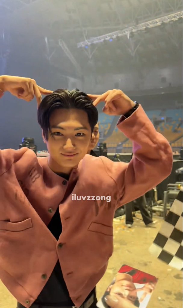 제이rockstar (@byjongseongie) on Twitter photo CRYING 😭 MY JJONGCAT 😭 CRYING 😭 MY JJONGCAT 😭