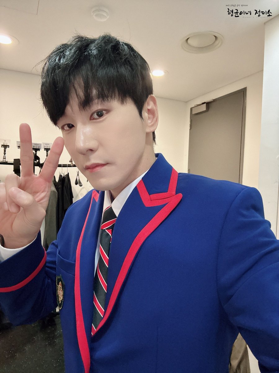 #HappyGyuniLightDay

10월 25일!
빛이 세상에 내려온 날🎉

조형균 배우님의 생일을 진심으로 축하하며,
무대 위에서 정의를 외치는 배우님께 앞으로도 많은 관심과 응원 바랍니다📓

#조형균