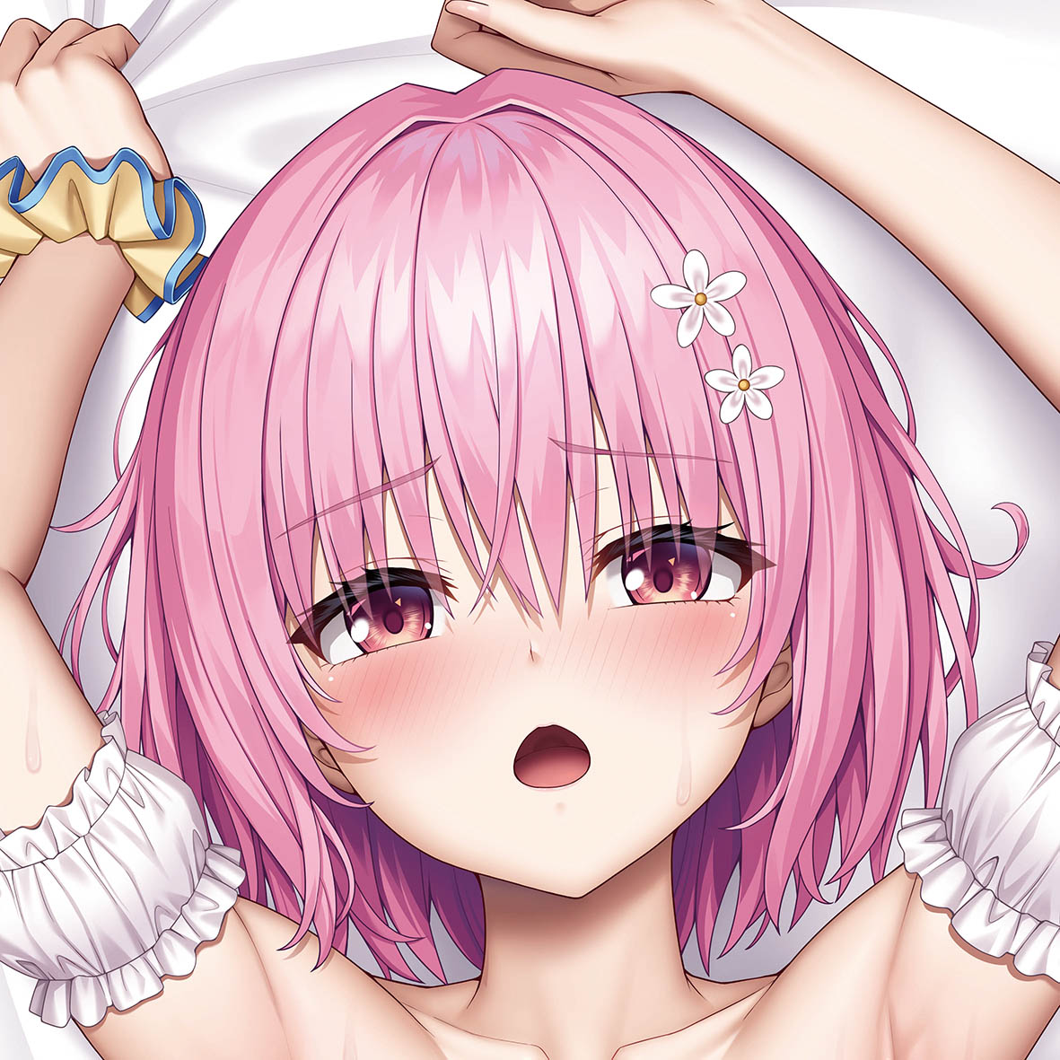 lambda9696's tweet photo. 抱き枕カバー創作サークル「ぶるぶれ」様にて、抱き枕カバーのイラストを制作させていただきました！  ご購入は下記URLから↓
https://t.co/2pS9758CPY https://t.co/8VIlG9GpqB