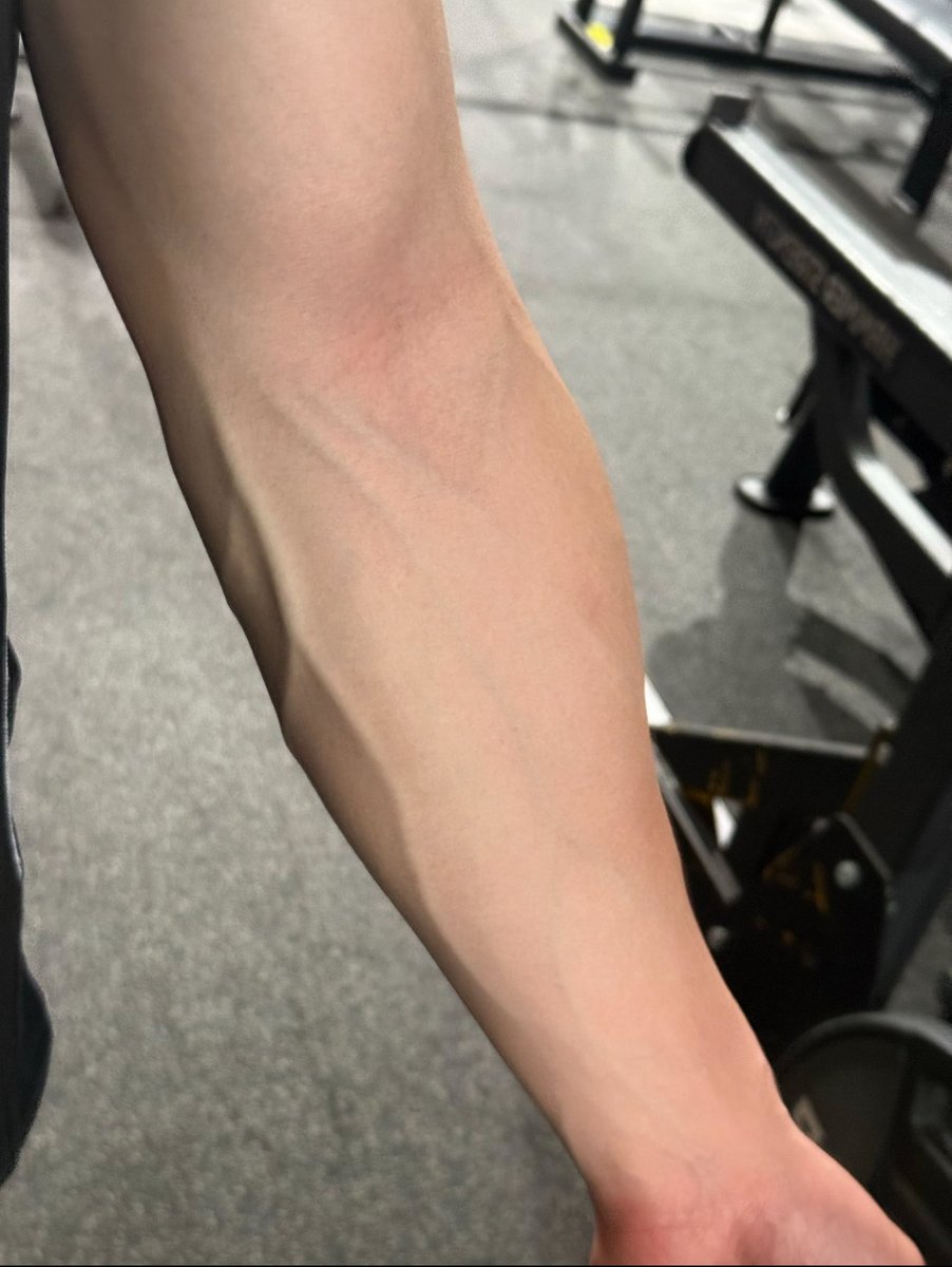 今天的手手好看！