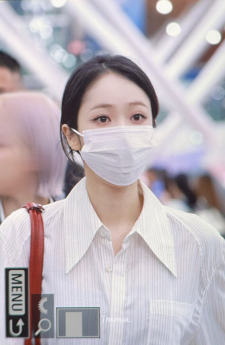 immutable116's tweet image. 251024 KUL 프리뷰

#비비지 #신비 
#VIVIZ #SINB