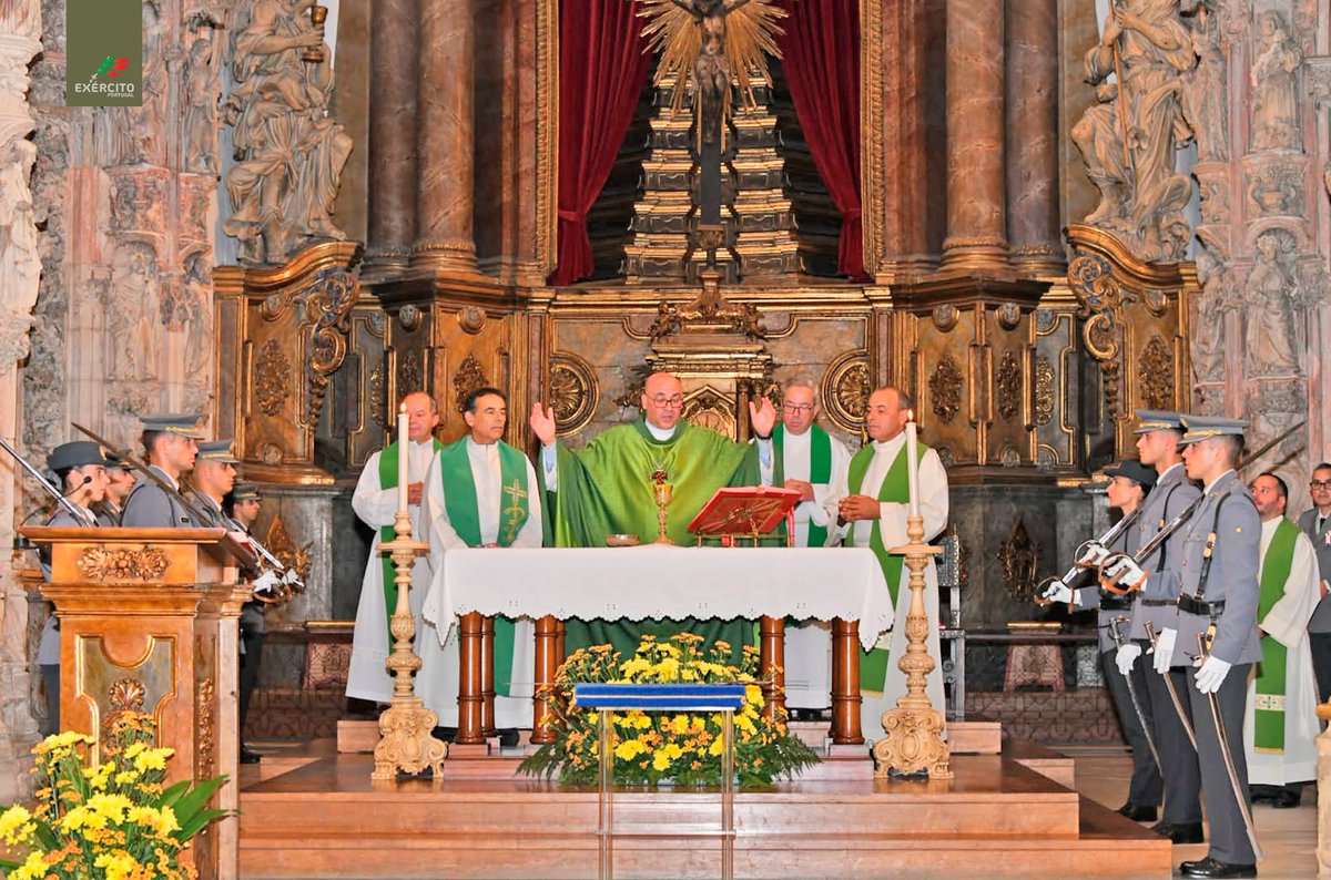 📜 Evocação ao Patrono do Exército- D. Afonso Henriques 🇵🇹

📍 Coimbra

Hoje, na Igreja de Santa Cruz, o Exército prestou homenagem ao seu Patrono, D. Afonso Henriques — primeiro Rei de Portugal e símbolo maior da coragem, da fé e da determinação que moldaram a nossa História.