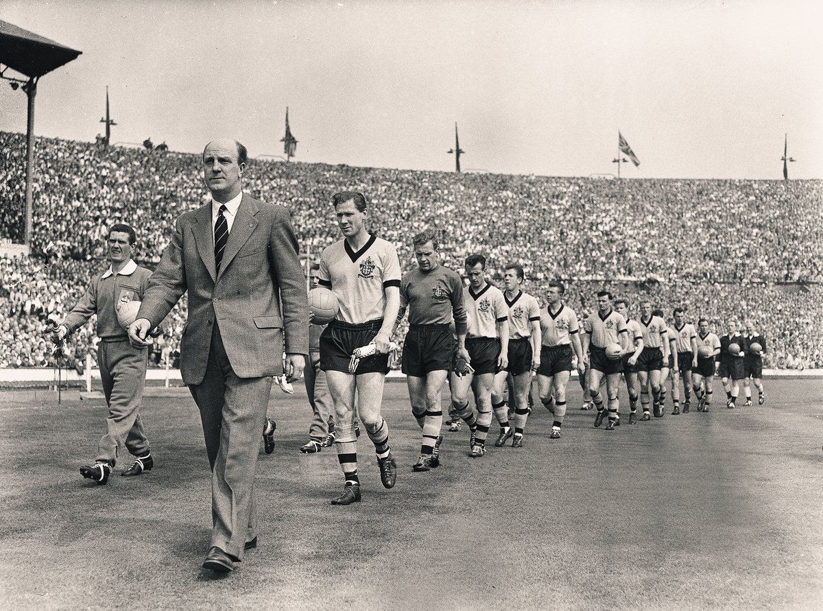 Wolves's tweet image. Remembering our greatest ever manager, Stan Cullis, who was born on this day in 1916 💛