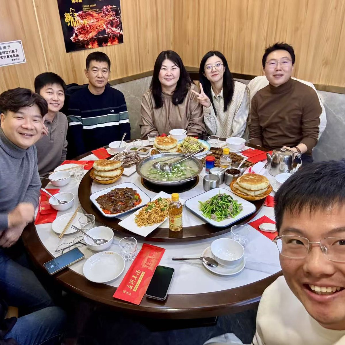 Cisco's tweet image. How is in-person connection redefining #HybridWork? 🌏
For Cisco's John Cui, one unexpected trip turned flexibility into a moment of growth proving that being present can transform collaboration. 👇 #WeAreCisco