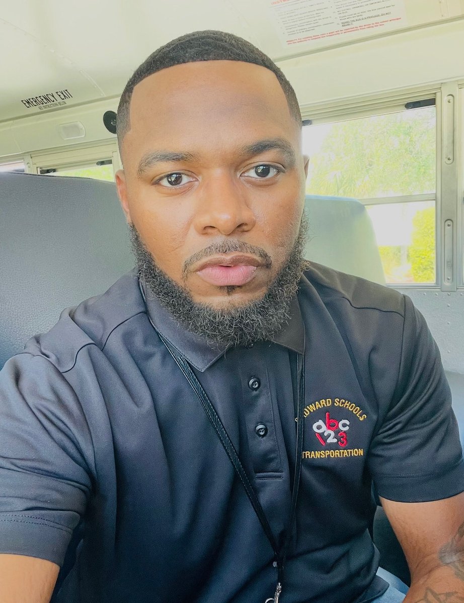 BusDriverBae tweet media