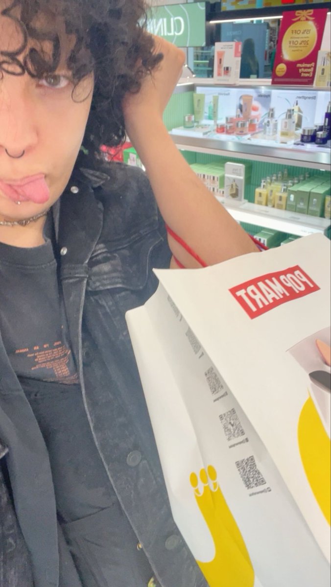 x3nomorphing's tweet image. #outing