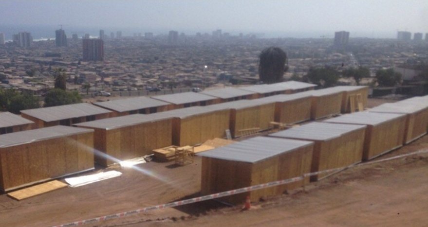 #iquique último minuto 
contraloria está en estos momentos recabando antecedentes en la delegación presidencial de Tarapacá debido que anualmente está pagando casi 150 millones por los gastos que se originan en la toma del ex barrio de emergencia