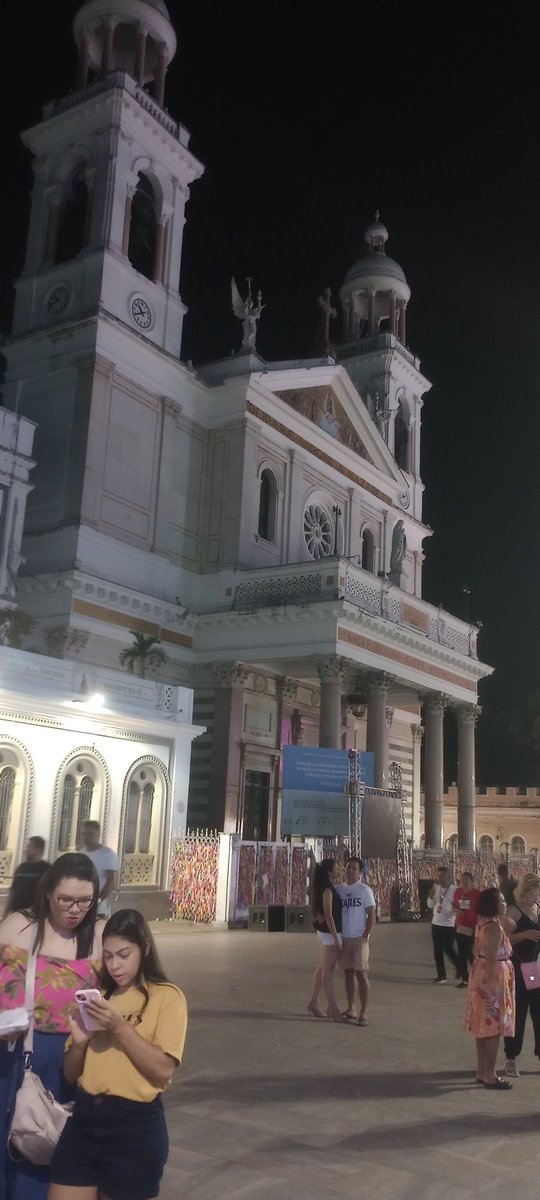 Gabriel33908302's tweet photo. Basílica santuário santuário de nossa senhora de Nazaré 
Belém do Pará https://t.co/P0uOcU4HKN