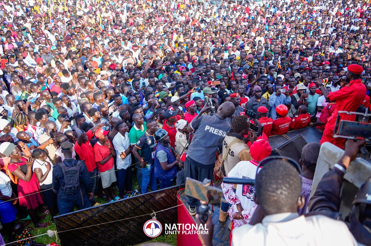 HEBobiwine's tweet image. This is how we have been received by Lango sub region in Apac district at our second and final rally today. We have rallied them to appreciate our protest vote which seeks to revive the Uganda that will work for all. APWOYO APAC! This is massive and deeply appreciated.…