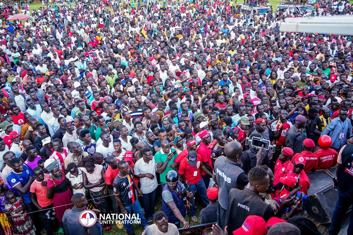 HEBobiwine's tweet image. This is how we have been received by Lango sub region in Apac district at our second and final rally today. We have rallied them to appreciate our protest vote which seeks to revive the Uganda that will work for all. APWOYO APAC! This is massive and deeply appreciated.…