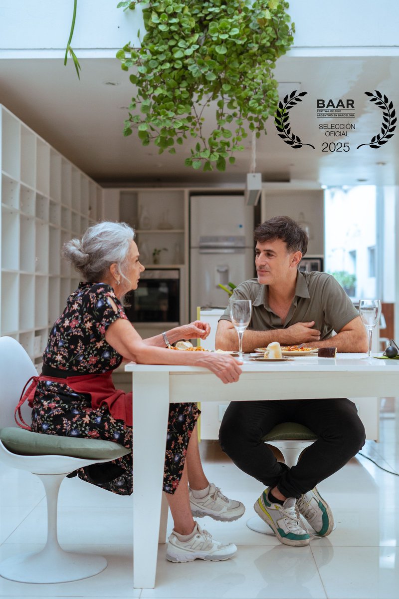 Ya está disponible "La próxima vez" en la plataforma <a href="/es_divergente/">Divergente España</a> . Se puede acceder de forma gratuita a un gran catálogo de cortometrajes nacionales e internacionales. 

Por otro lado contarles que también estuvimos seleccionados en el fest BAAR (Fest cine argentino de BCN).