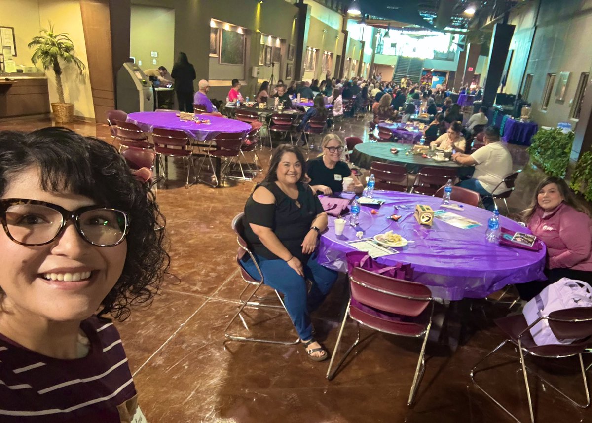 Mrs.Lozano tweet media