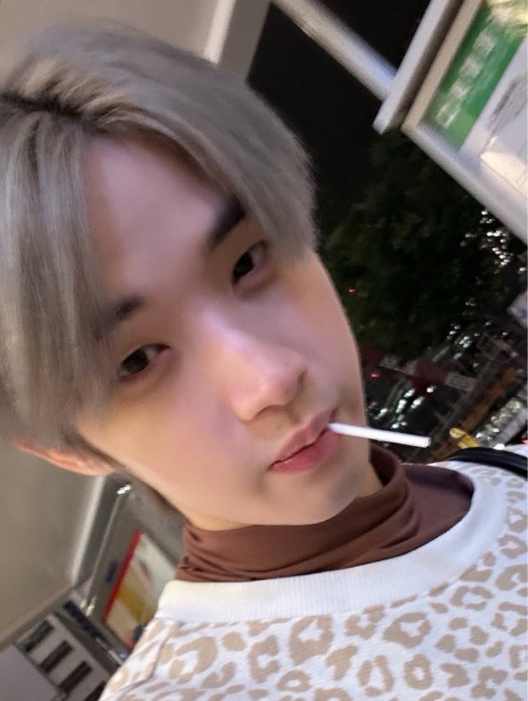 นักเต้นซค.                                       หลีดส.ก.