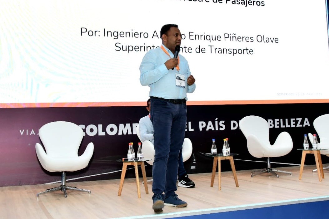 El Superintendente Alfredo Enrique Piñeres Olave, participó en la Convención Nacional de Transporte y Turismo 2025 que se llevó a cabo en #Montenegro - #Quindío, socializando las medidas adoptadas desde el #GobiernoNacional, para aliviar y fortalecer al sector transporte.
