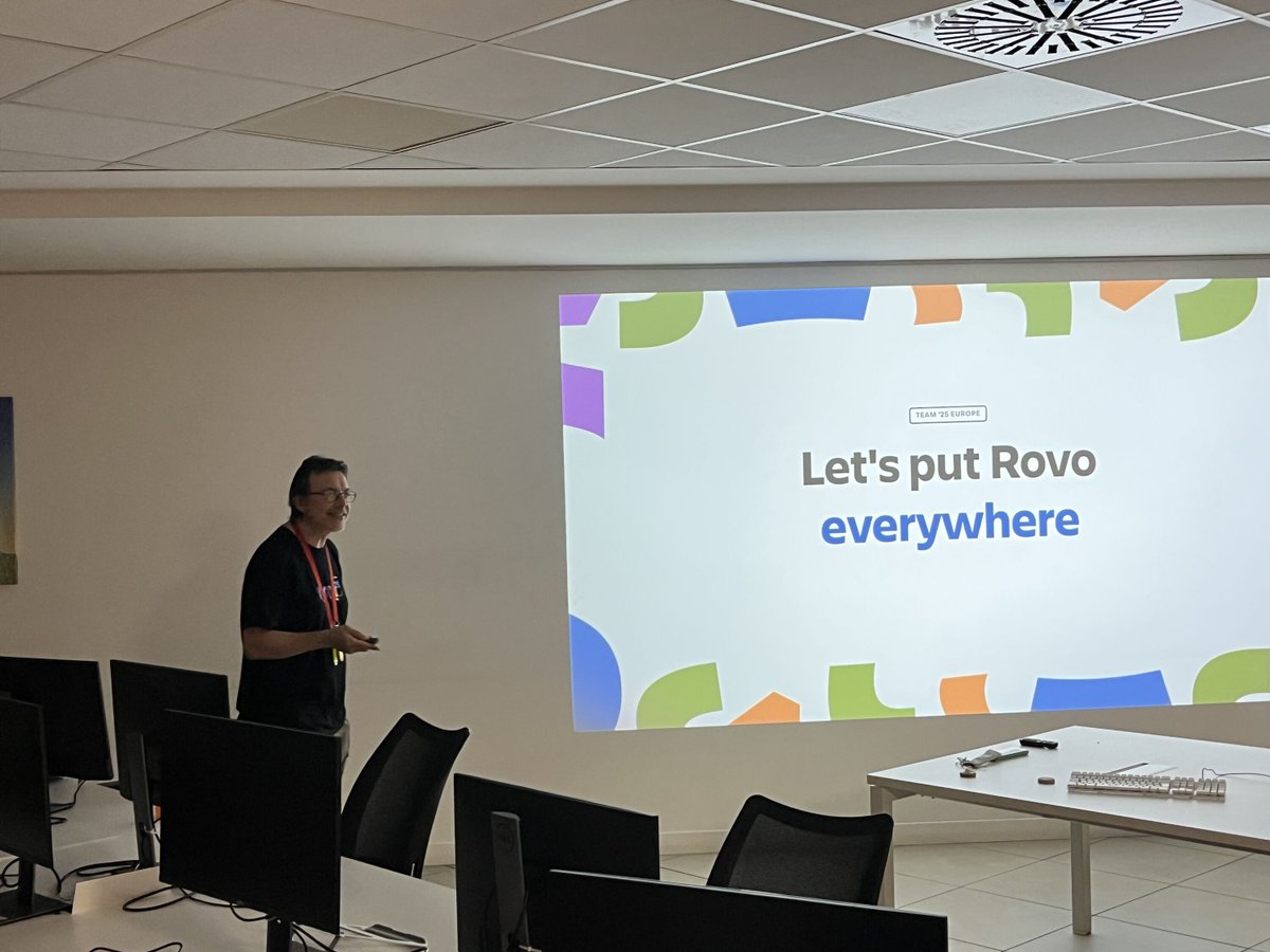 sourcesense's tweet image. Mercoledì abbiamo ospitato il meetup dell’Atlassian community event Rome! Durante la serata Davide Cascapera e Paolo Mariotti hanno condiviso la loro esperienza all’Atlassian team’25 di Barcellona raccontando le novità del mondo @Atlassian 
Grazie per la partecipazione! 🤗