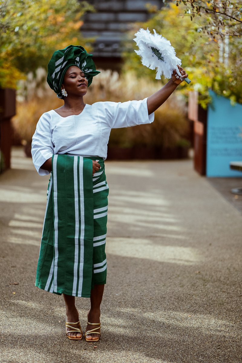 yorubachic's tweet image. Proud of the woman I&apos;ve become. 💚 #OmoOlojoIbi