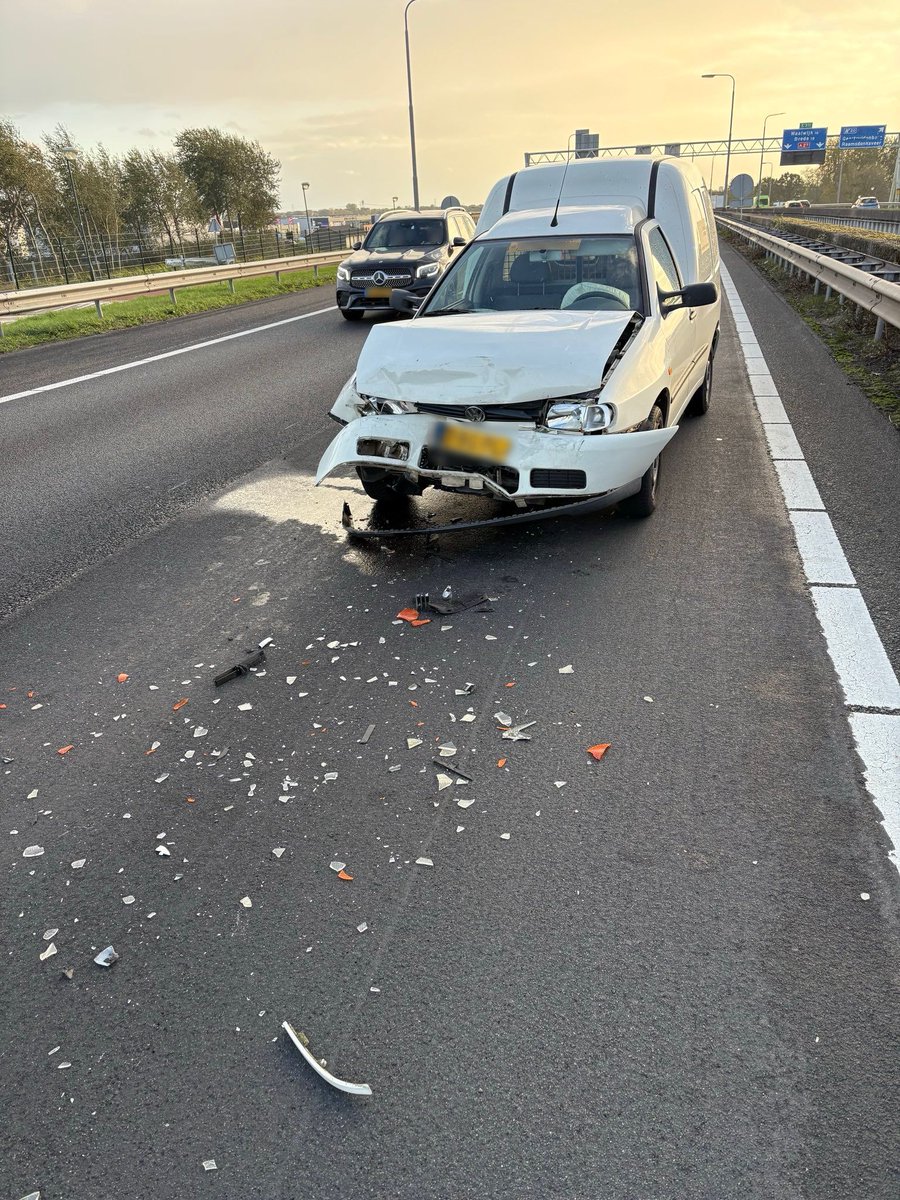 Ongeval met drie voertuigen bij Keizersveerbrug