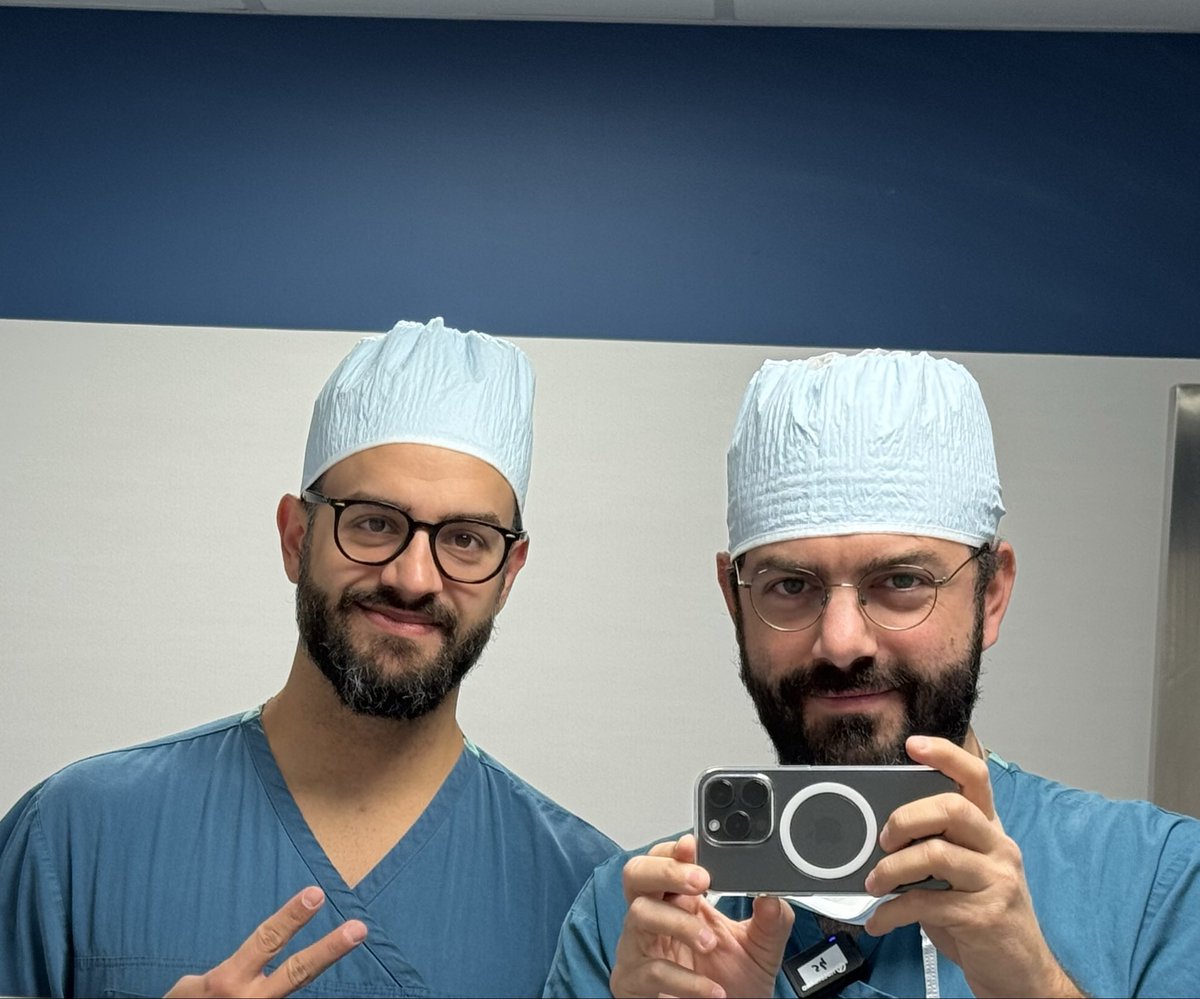 paolo_delloglio's tweet photo. Trilled to have performed a live Retzius-sparing RARP at #CERE Central European Robotic Event in Warsaw. 
Thank you to Dr Pawel Wisz &amp; @Ruben_De_Groote  for the organization &amp; kind invitation. Very grateful to my friend and teammate @elio_mazzone to assist me. https://t.co/3X4PZRATxD