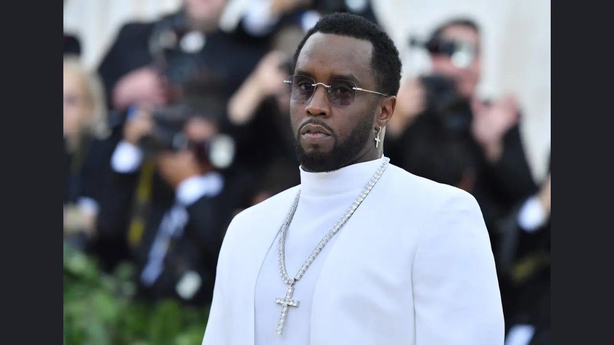 flickenta's tweet photo. 🔥 Did Sean “Rapper P. Diddy” Combs really wake up with a knife at his throat in prison? The bone-chilling claims inside 👉 https://t.co/Q9gr20PyxD #Diddy #PrisonScare #CelebrityNews #HipHopDrama #breakingnews‌ https://t.co/sW1gcC4aPC