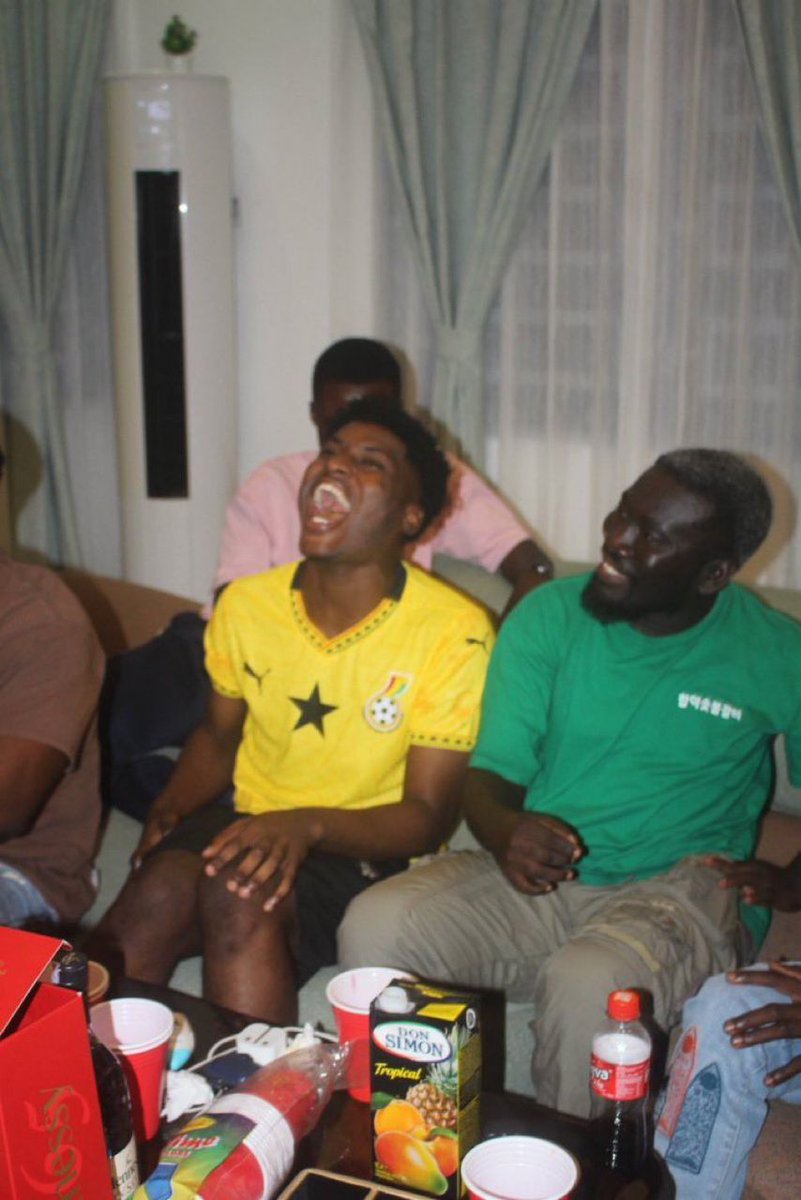 dannytobbs99573's tweet image. Champions League stats 

Frenkie De Jong-93 games 0 goals 

Caicedo 3 games - 1 goal