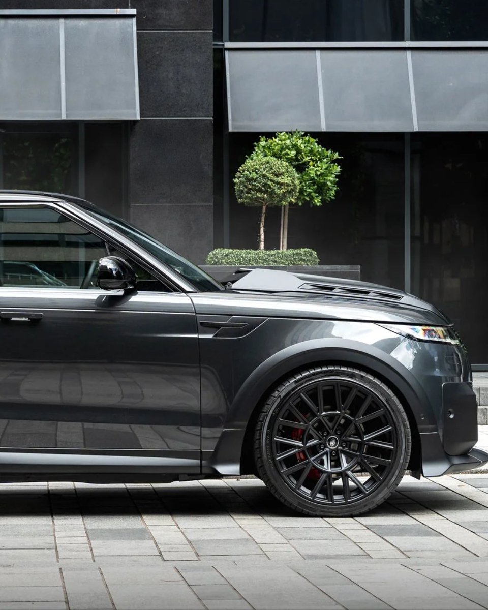 ProjectKahn's tweet image. RS 3.0 Forged Wheels – Range Rover Sport (2022–Present)
Price: £7,200 INC. VAT

Key Details:
- Sizes: Front 10x24&quot; | Rear 10x24&quot;
- Finish: Dark Anthracite
- Fitment: Range Rover Sport (2022–Present)

Copyright Design by KAHN®

See more: projectkahn.com/collections/24…

#KahnDesign