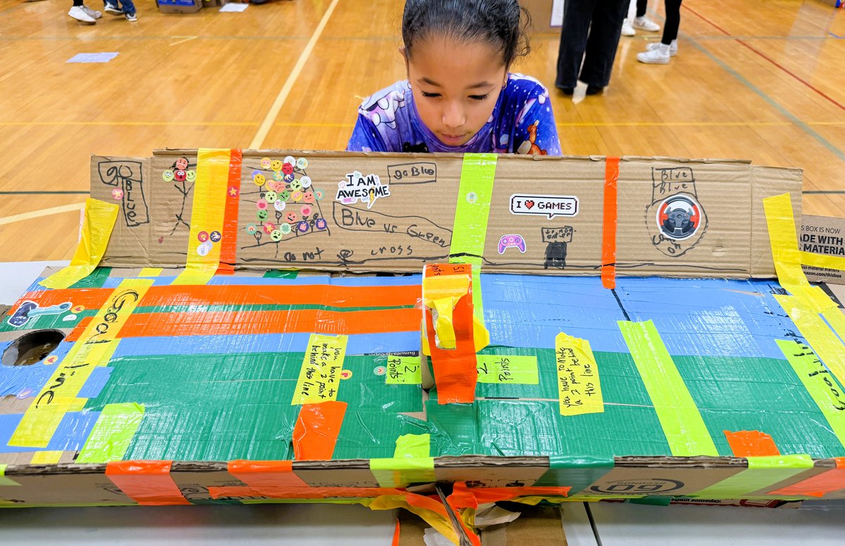 RandolphSchools's tweet image. 📦 Cardboard Challenge at Center Grove! 🚀Inspired by Caine’s Arcade, our 3rd graders turned cardboard into creativity. Teamwork, innovation and a lot of imagination on display!💡👏

#CenterGrove #CardboardChallenge #STEMinAction