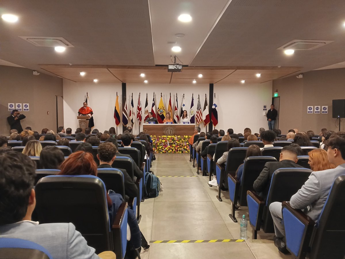UISEK | Universidad Internacional SEK (@uisek) on Twitter photo #AHORA | Inicia el solemne acto de Inauguración del Curso Académico 2025 - 2026, con la presencia de <a href="/AlegriaCrespo/">Alegría Crespo Cordovez</a>, Ministra de Educación; y, la Sra. Dra. Dña. Mónica Segovia, Presidenta de <a href="/isekeducacion/">Institución Internacional SEK</a>.
Sigue la transmisión en vivo:
➡️ facebook.com/share/v/1BkN7R… #AHORA | Inicia el solemne acto de Inauguración del Curso Académico 2025 - 2026, con la presencia de <a href="/AlegriaCrespo/">Alegría Crespo Cordovez</a>, Ministra de Educación; y, la Sra. Dra. Dña. Mónica Segovia, Presidenta de <a href="/isekeducacion/">Institución Internacional SEK</a>.
Sigue la transmisión en vivo:
➡️ facebook.com/share/v/1BkN7R…