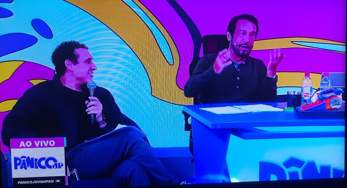 Oswaldinho73's tweet image. #ProgramaPanico
#JovemPanNews
#MorningShow
Emílio Surita num de seus momentos babacas junto com o judeu que não acredita em Deus
Com todo o respeito de seu sucesso à frente do Pânico mas o Clodovil tinha razão sobre o que dizia razão quando o mal criticava...