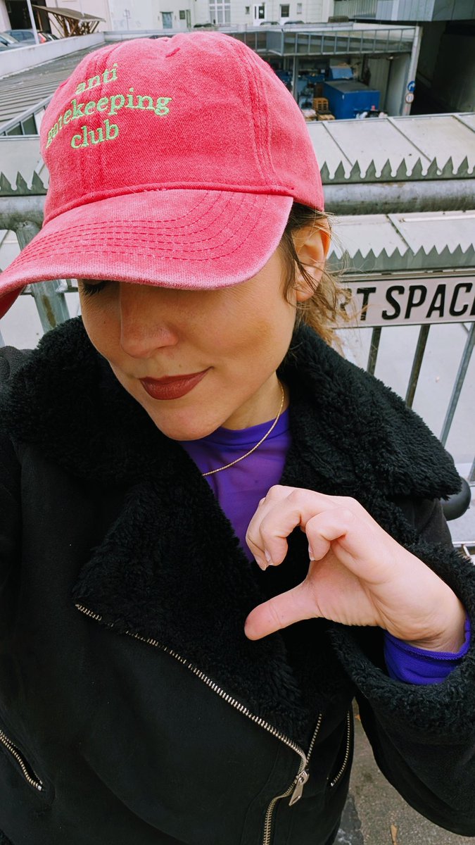 ErgoMatch's tweet image. @shefiorg democratizing Web3 and opening doors for women in tech at @w3_hub 🫰🏻✨🧢